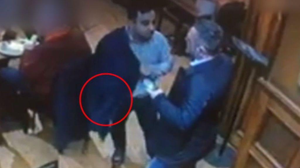 El carterista del restaurante,  una técnica perfecta para vaciar los bolsillos de un comensal