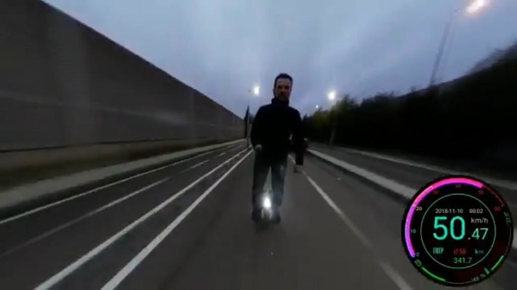 Se estrella en monociclo a 50km/h