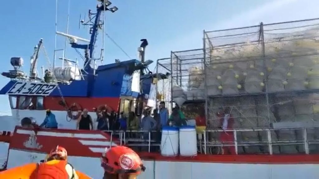 Patrón del pesquero español: "Nos sentimos abandonados"