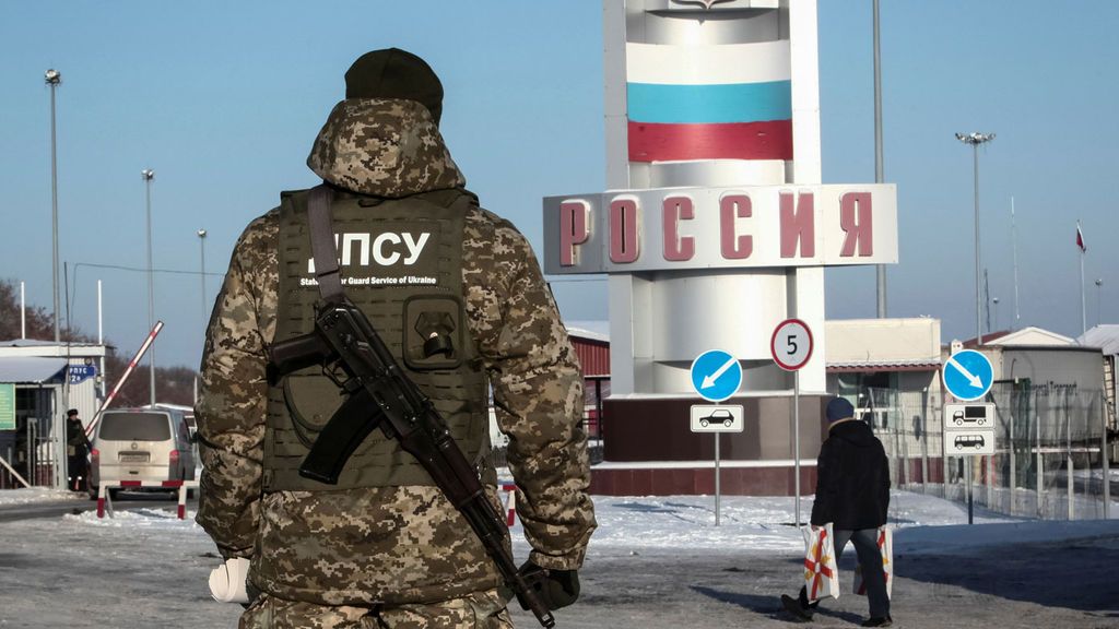 Situación límite entre Rusia y Ucrania: Tanques y misiles se despliegan en Crimea
