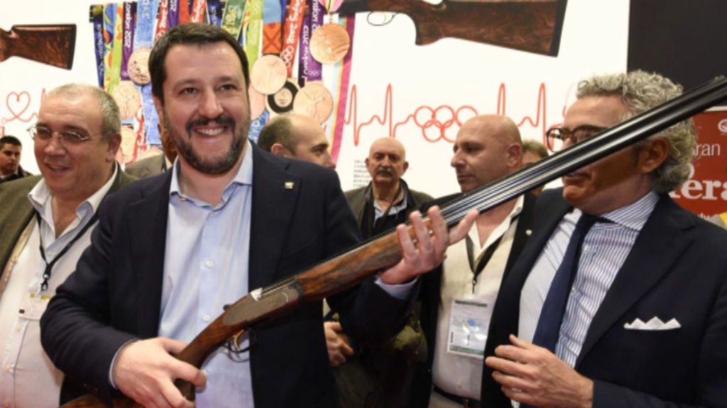 El ‘Lejano Oeste’ de Salvini: quiere que sea legal disparar a quien irrumpa en una propiedad privada
