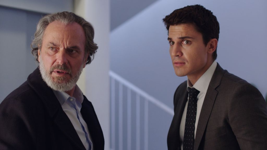 Jose Coronado y Álex González en 'Vivir sin permiso'.