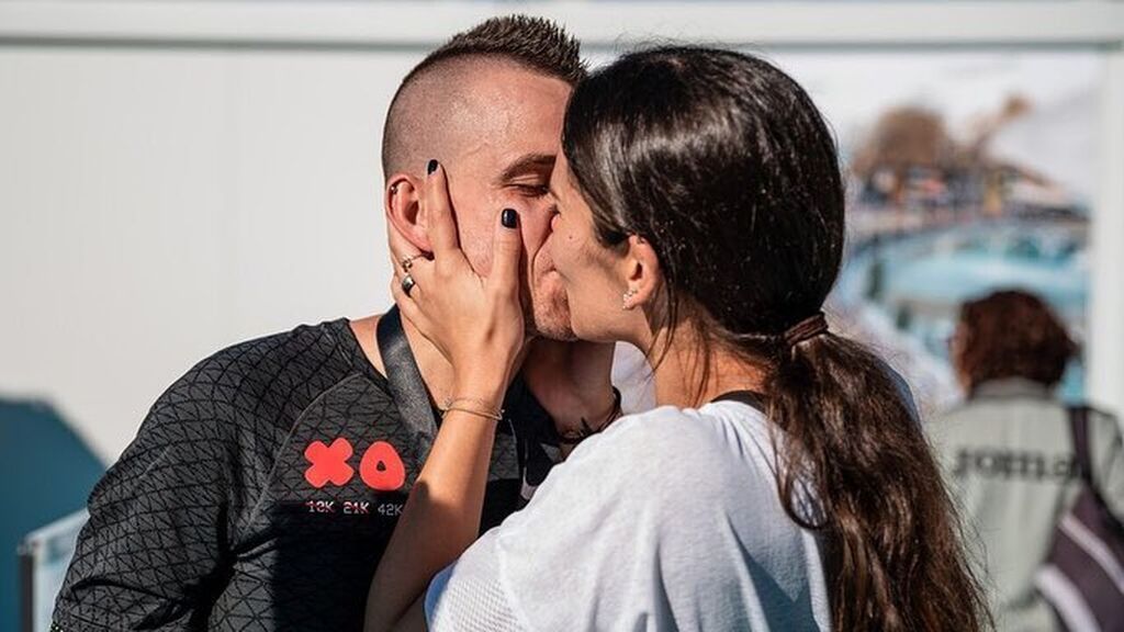 Cristina Pedroche y David Muñoz, un "equipo de verdad" superenamorado en la Maratón de Valencia