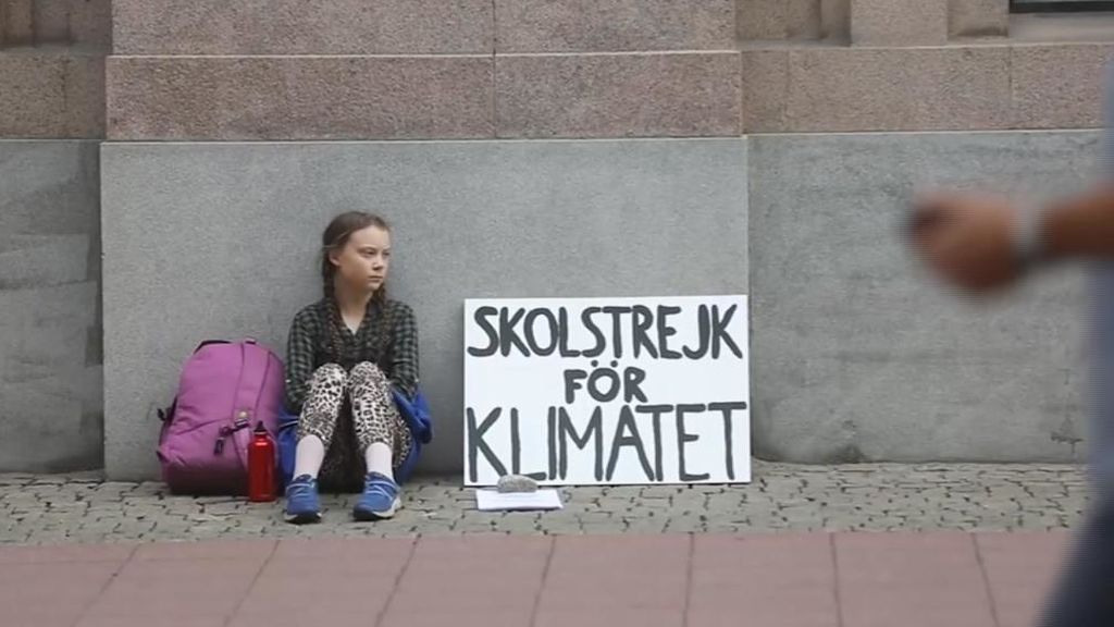 Una joven sueca de 15 años lucha cada viernes contra el cambio climático