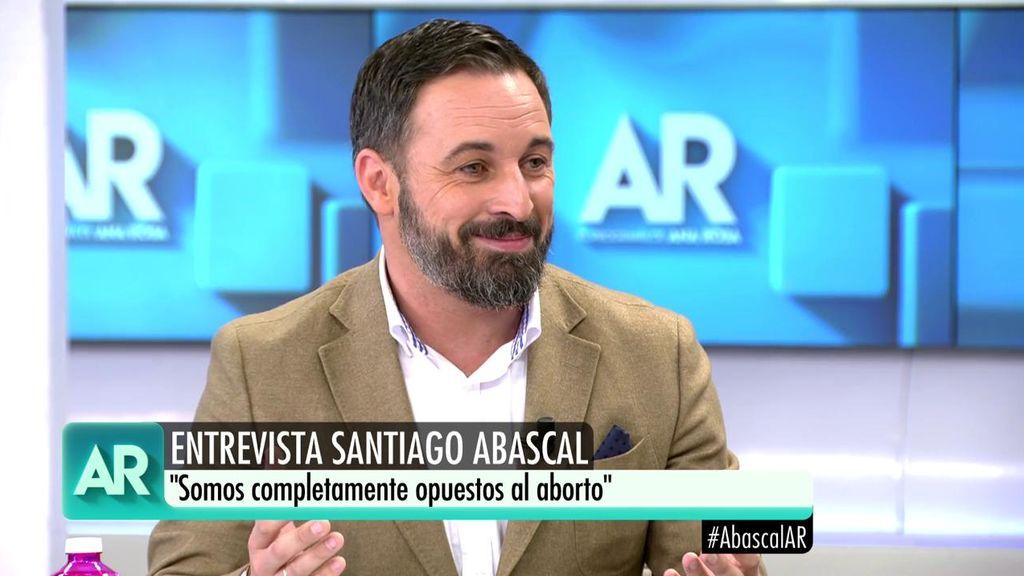Santiago Abascal: "El aborto no es un derecho, estamos totalmente en contra"