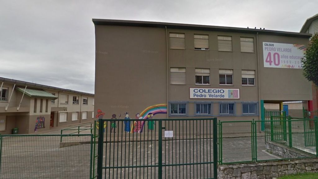 Aparece el cadáver de un hombre en el patio de un colegio de Cantabria