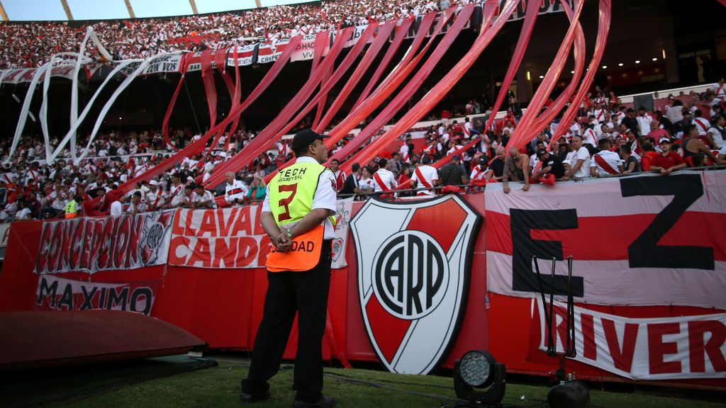 La filial de River en Madrid advierte de que el banderazo de hinchas en la Plaza Mayor es un falso rumor La filial de River en Madrid advierte de que el banderazo de hinchas en la Plaza Mayor es un falso rumor