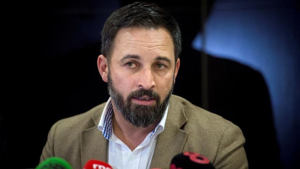 Abascal ataca a la prensa: "El derecho a la información se produce a pesar de ustedes"