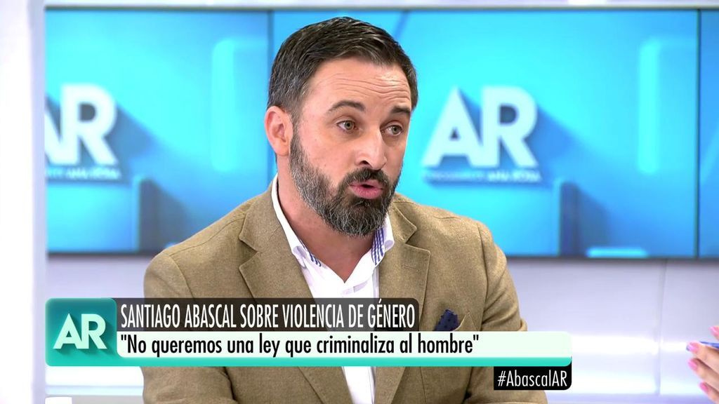 Santiago Abascal: "Quiero una ley que defienda a mis hijos de las denuncias falsas de cualquier desaprensiva"