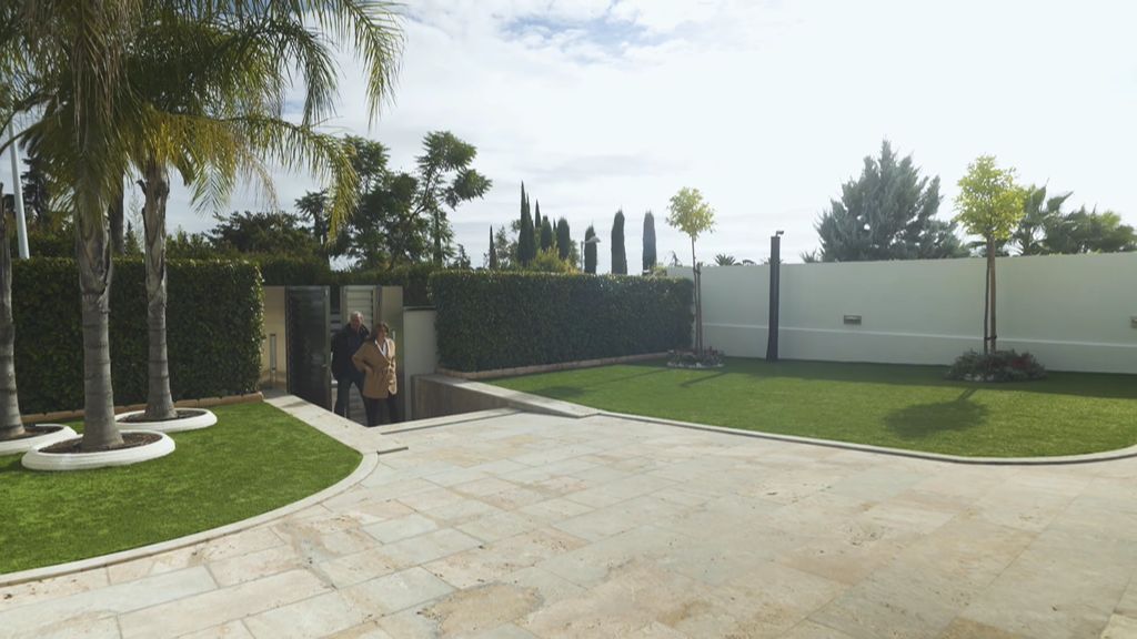 Con gimnasio, sala de juegos y cargada de recuerdos: la casa cordobesa de Pepe Reina