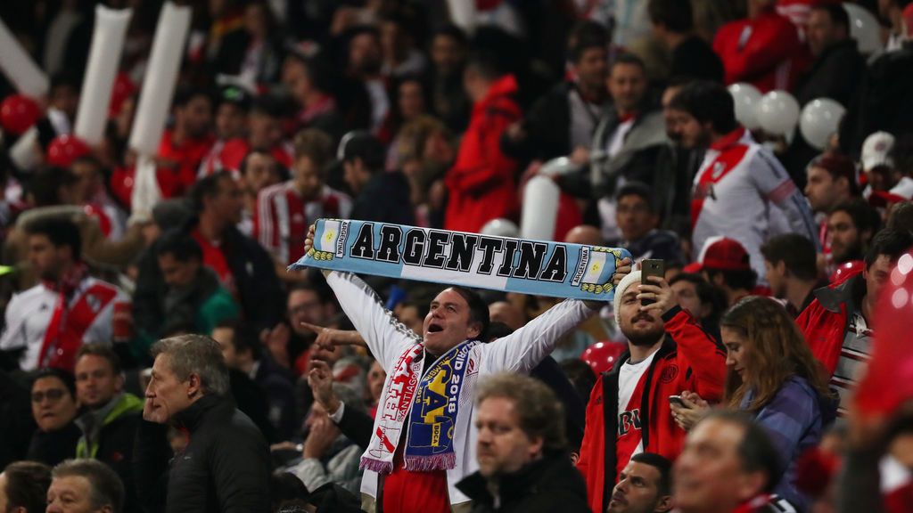 Un aficionado, en estado crítico tras sufrir una parada cardiorrespiratoria cuando se dirigía a ver el River – Boca al Bernabéu Un aficionado, en estado crítico tras sufrir una parada cardiorrespiratoria cuando se dirigía a ver el River – Boca al Bernabéu
