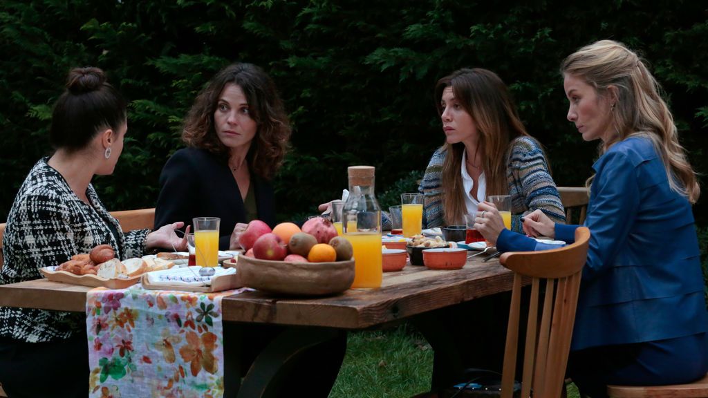 Las cuatro amigas protagonistas de 'Stiletto vendetta'.