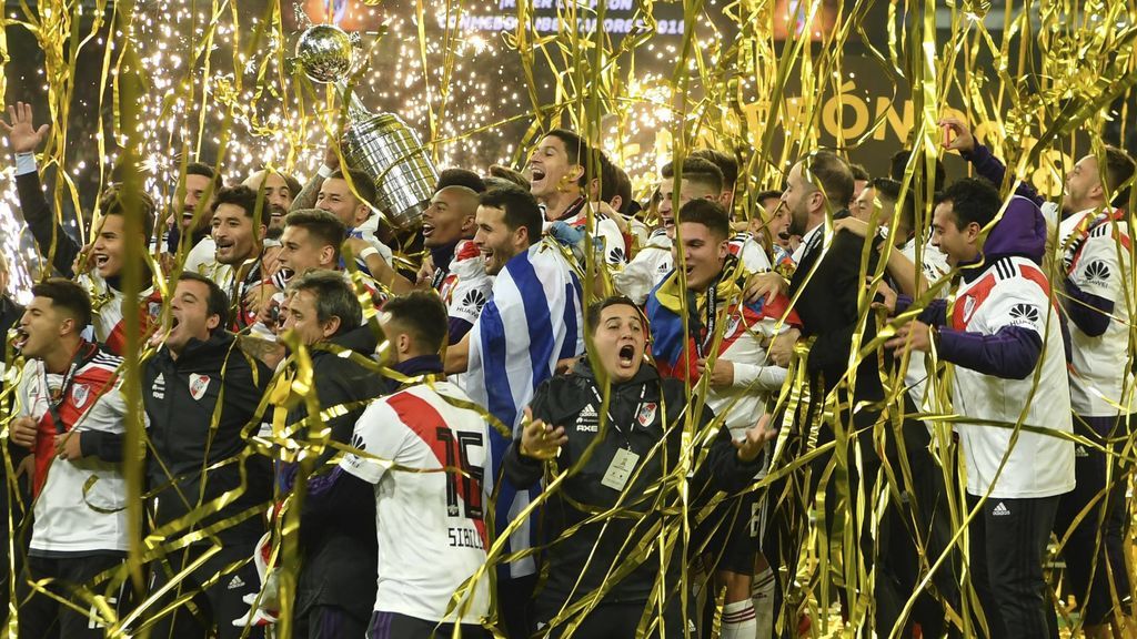 La fiesta de los futbolistas de River Plate tras ganar la Libertadores a Boca Juniors