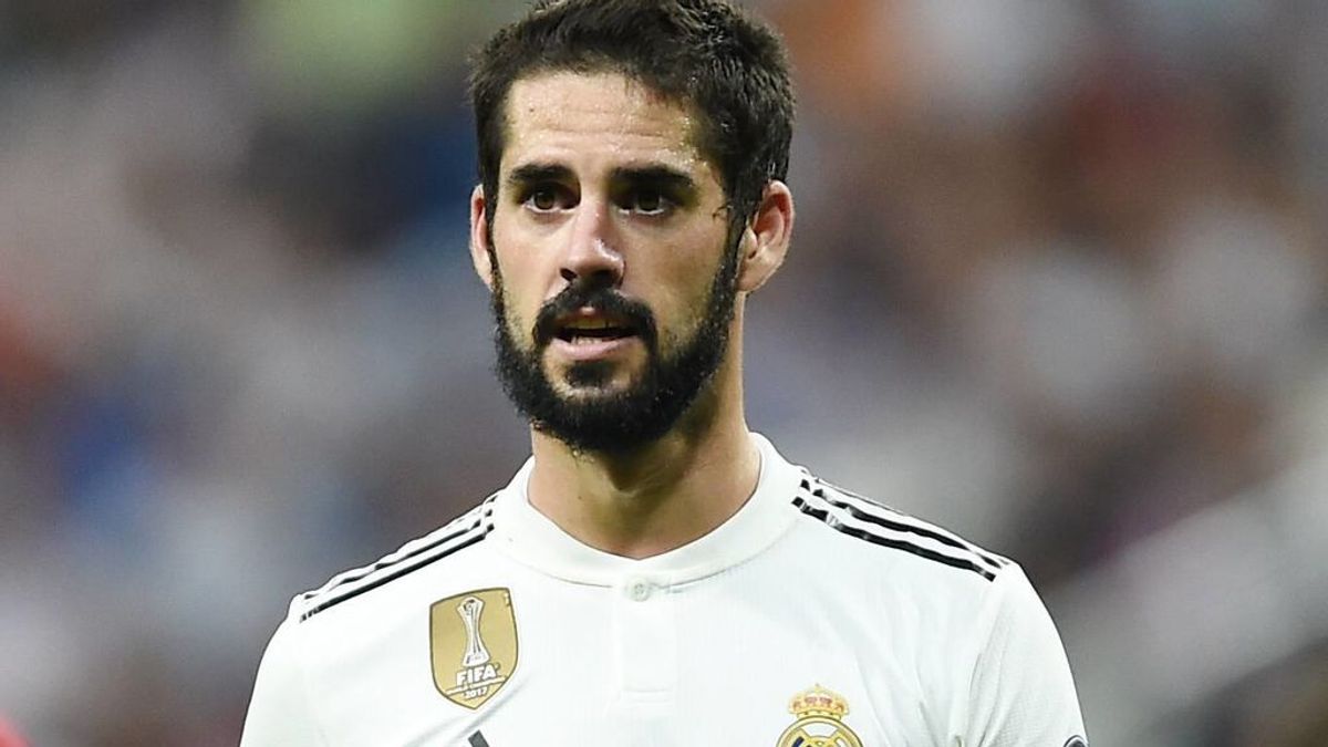 ¿A quién iba dirigido el gesto de Isco: al árbitro o a la afición? ¿A quién iba dirigido el gesto de Isco: al árbitro o a la afición?
