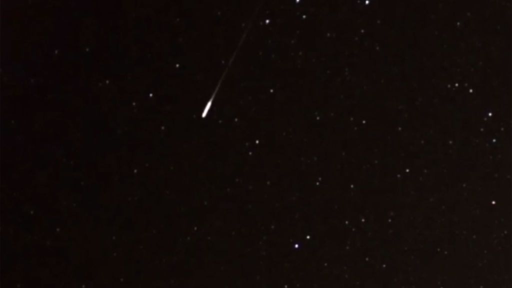 Una cada dos minutos: la mejor lluvia de Gemínidas vista desde el Teide