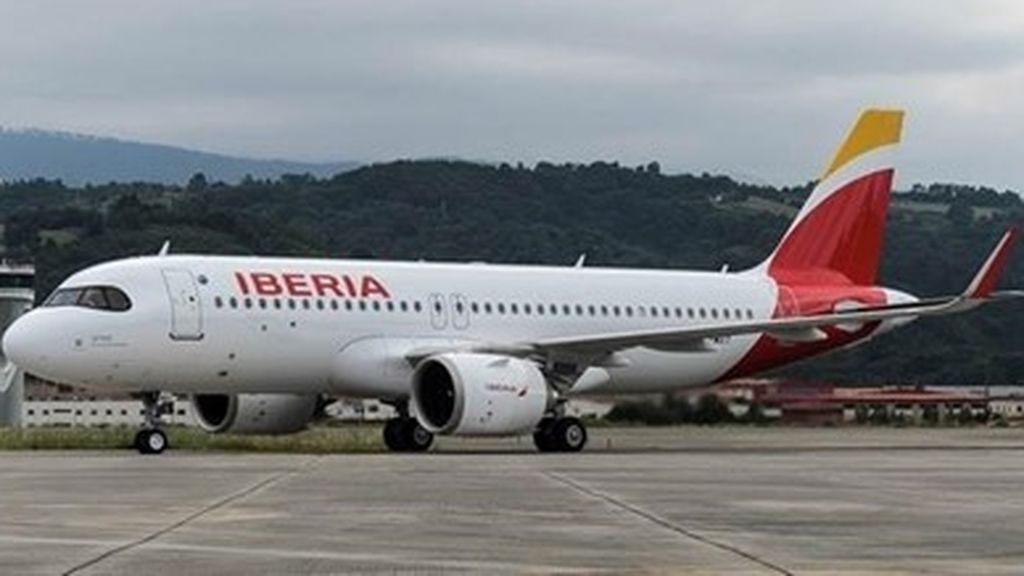 Iberia tendrá que abonar 173€ a una viajera por la cláusula "no-show" Iberia tendrá que abonar 173€ a una viajera por la cláusula "no-show"