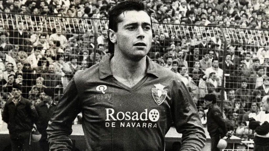 El mensaje de cariño de Osasuna a Michael Robinson tras anunciar que sufre cáncer El mensaje de cariño de Osasuna a Michael Robinson tras anunciar que sufre cáncer