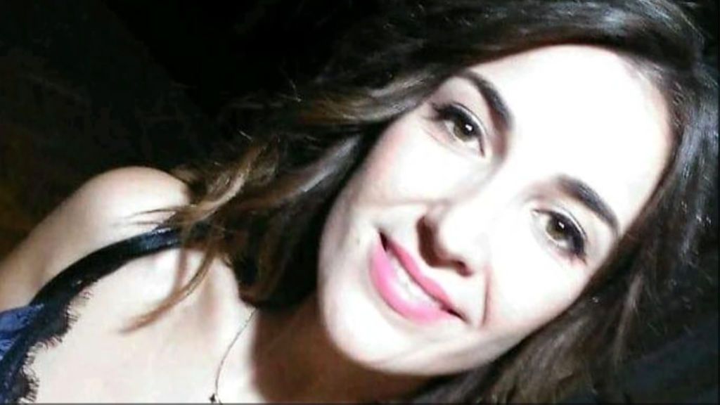 El cadáver de Laura Luelmo, levantado y trasladado al Anatómico Forense de Huelva para la autopsia