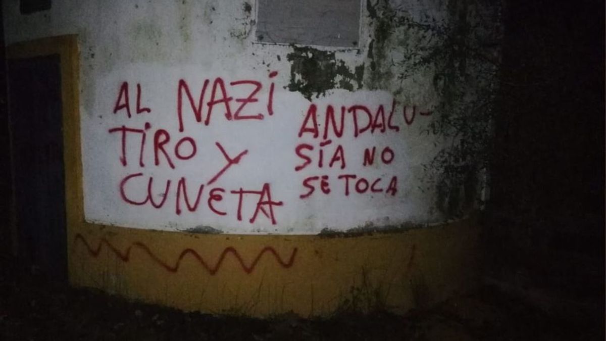 Pintadas en casa del torero Morante de la Puebla por apoyar a Vox: “Al nazi tiro y a la cuneta”