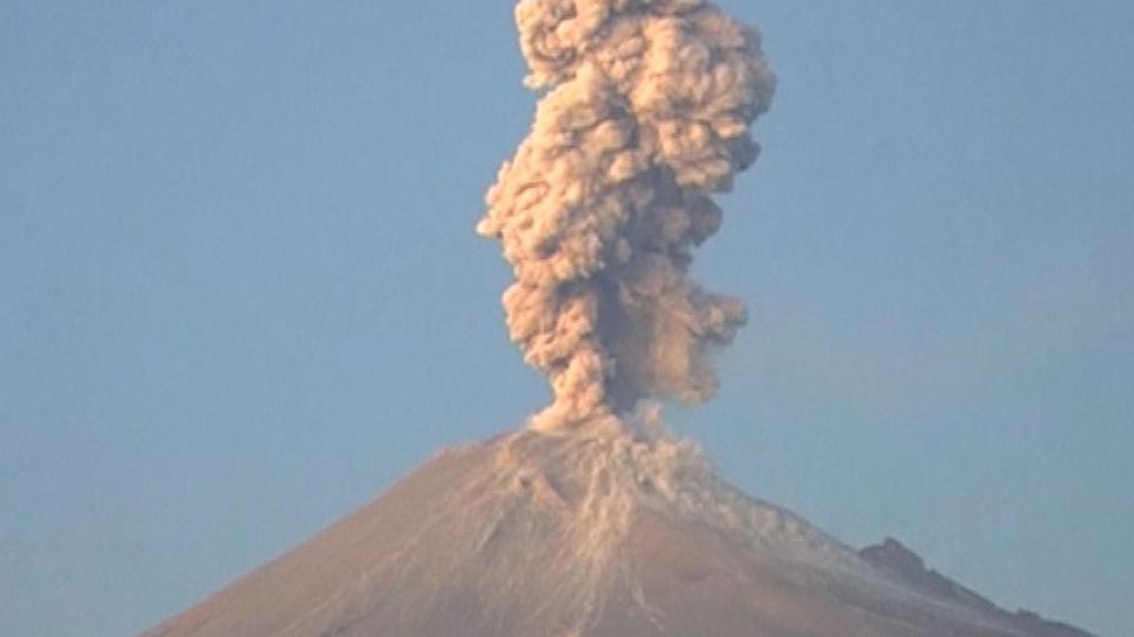 El Popocatepetl entra de nuevo en erupción