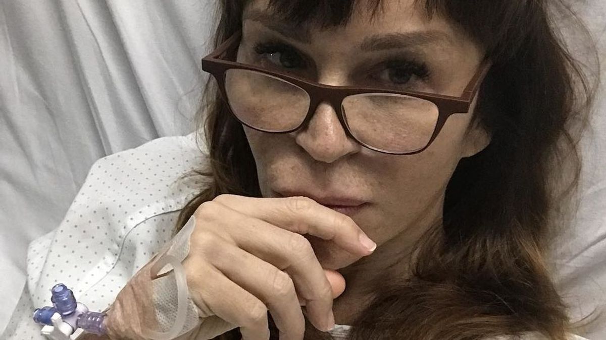 Antonia San Juan, ingresada: ella mima explica su intervención desde la cama del hospital