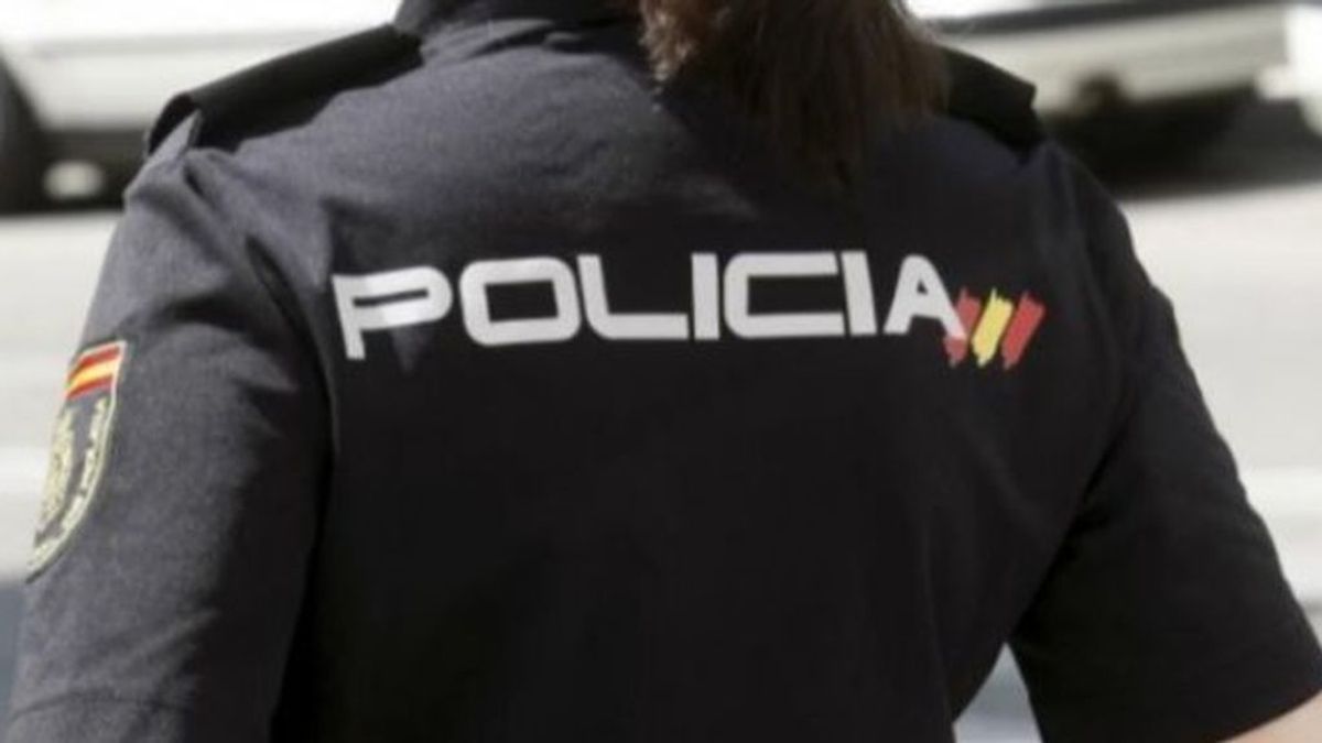 Detienen a tres personas acusadas de estafar 25.000 euros a una mujer con alzheimer