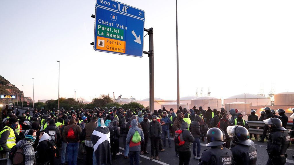 Consejo de Ministros: Primeros cortes de carreteras en Cataluña