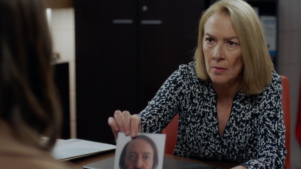 Laguna (Susi Sánchez), en el capítulo 16 de 'La verdad'.