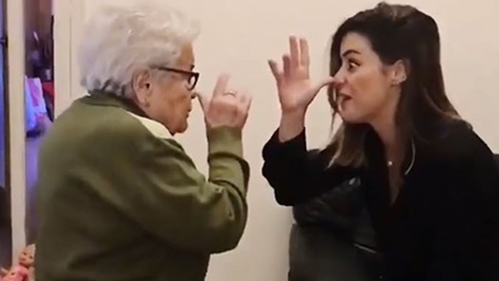 Conoce a Anita Dinamita: la abuela de Dulceida lo baila todo en Navidad