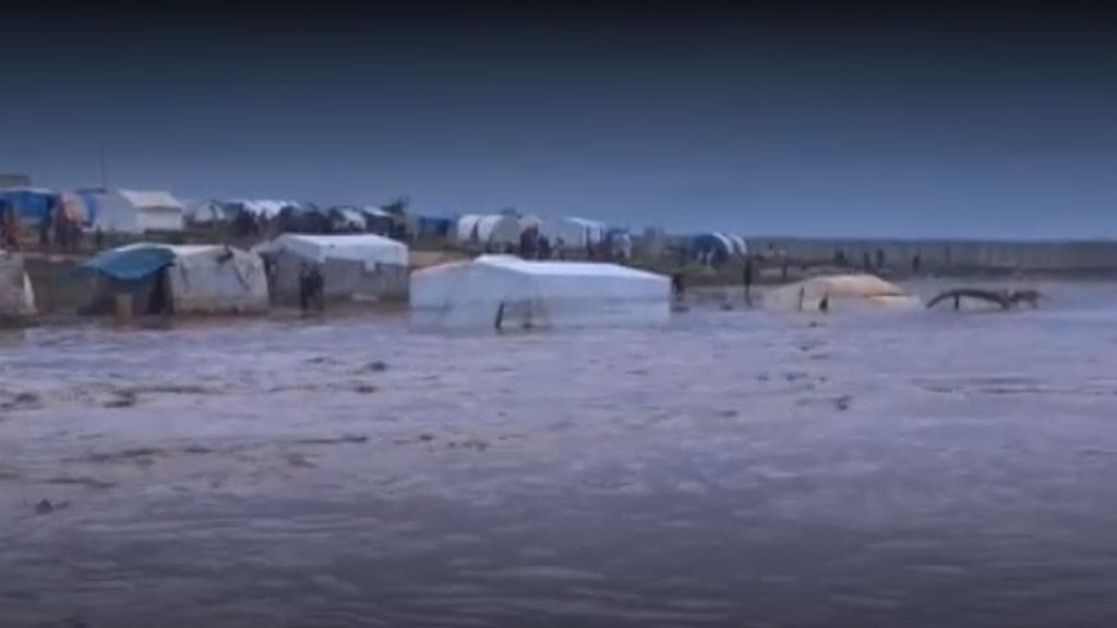 Las pavorosas imágenes de los inundados campos de refugiados de Siria