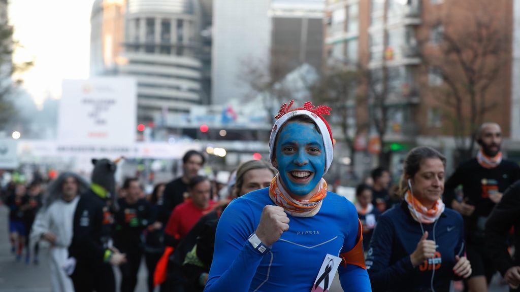 En la San Silvestre de Madrid lo importante es dar la campana con el disfraz