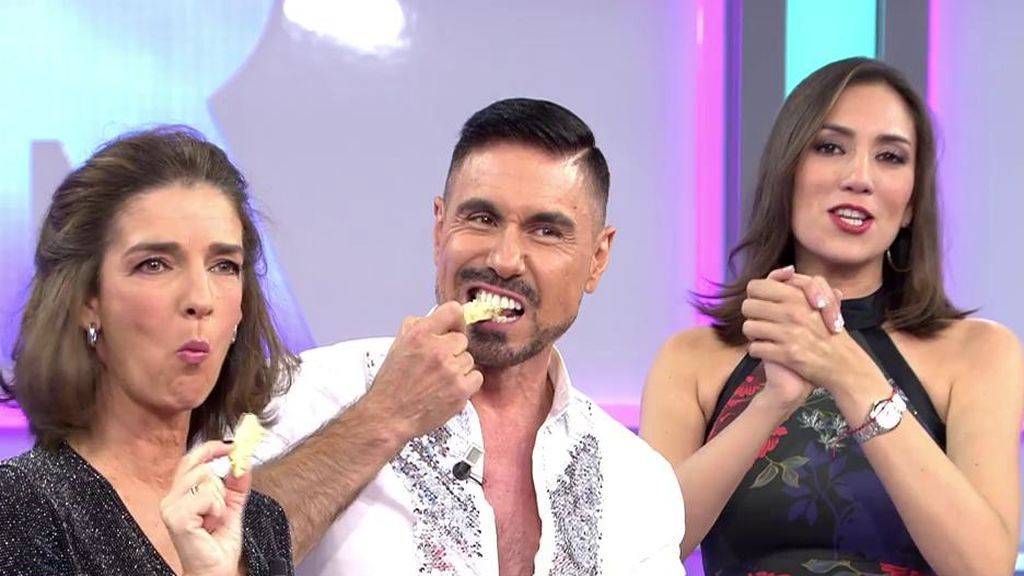 Patricia Pardo conquista a los colaboradores de 'AR' con sus turrones caseros