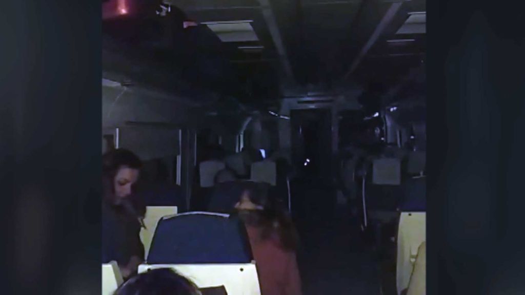 Un fallo técnico deja a 200 pasajeros del tren que une Extremadura y Madrid tirados cinco horas en mitad de la noche
