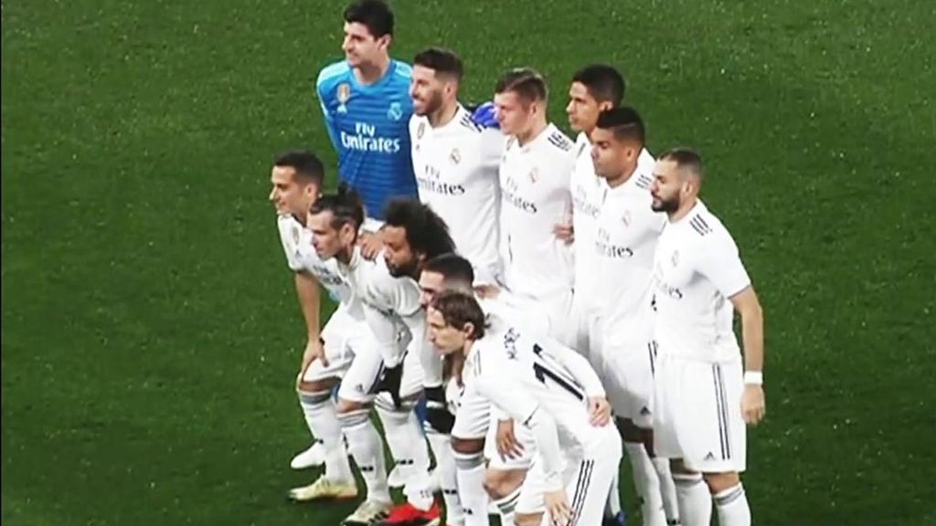 La broma de Sergio Ramos a Lucas Vázquez en la foto del once inicial ante el Villarreal