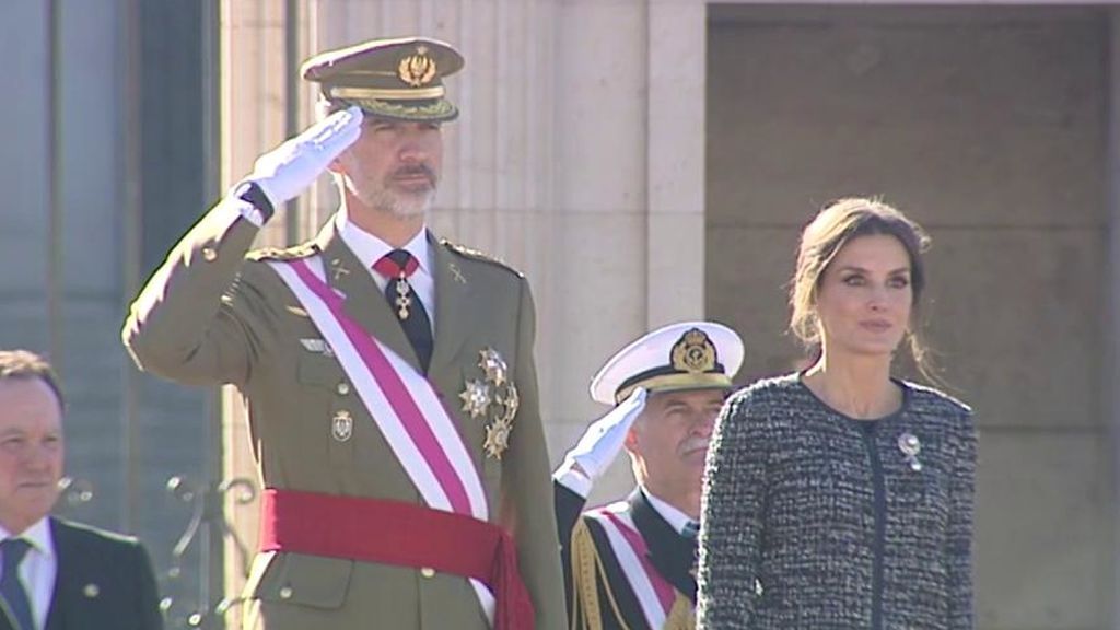 Felipe VI agradece a los militares su “profundo compromiso” con la Constitución