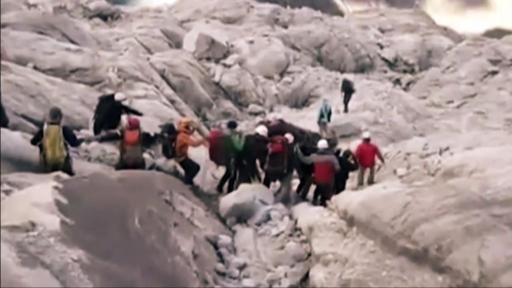 Experto en montañismo, sobre la avalancha que ha matado a tres españoles: "El cambio climático hace difícil prever los aludes"