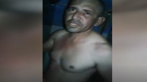 El brutal recibimiento de un grupo de presos a un violador y asesino de  niñas en Colombia