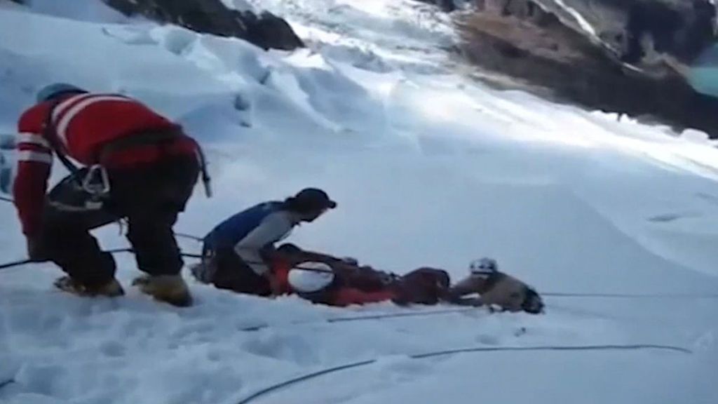 Rescatados los cadáveres de los tres montañeros españoles fallecidos en una avalancha en los Andes peruanos