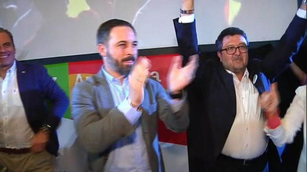 PP y Vox siguen las negociaciones en Sevilla