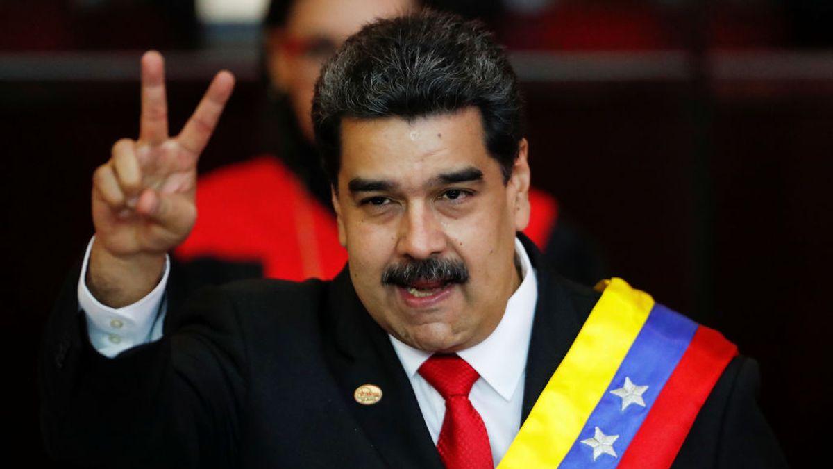 Maduro jura su cargo de presidente de Venezuela como un apestado internacional y solo rodeado por sus amigos