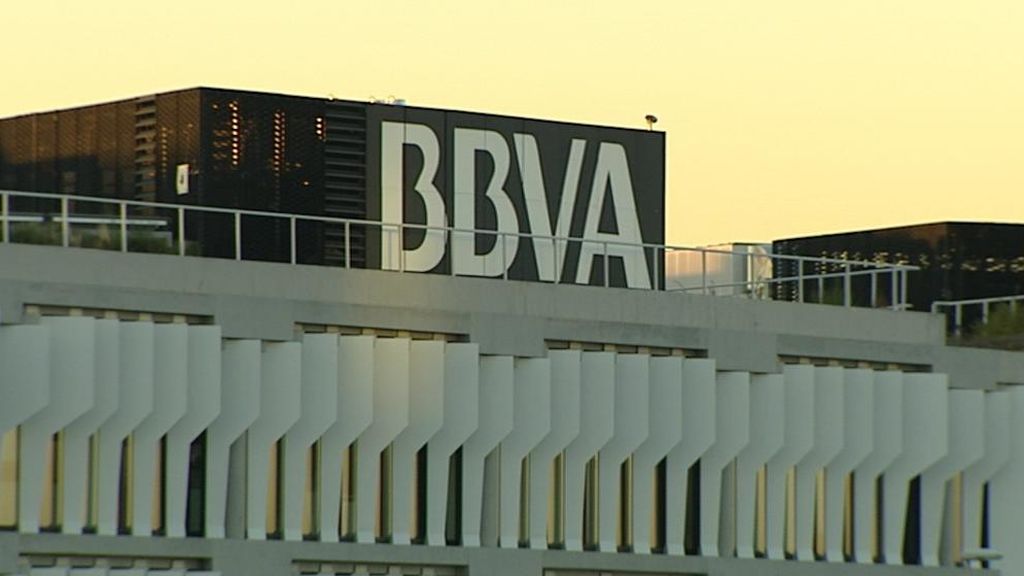 Villarejo transcribió una llamada en la que Fernández de la Vega ofrece el apoyo de ZP al Santander contra el BBVA