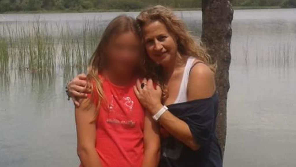 La joven que apuñaló a su madre en Banyoles cambió de imagen tras el crimen