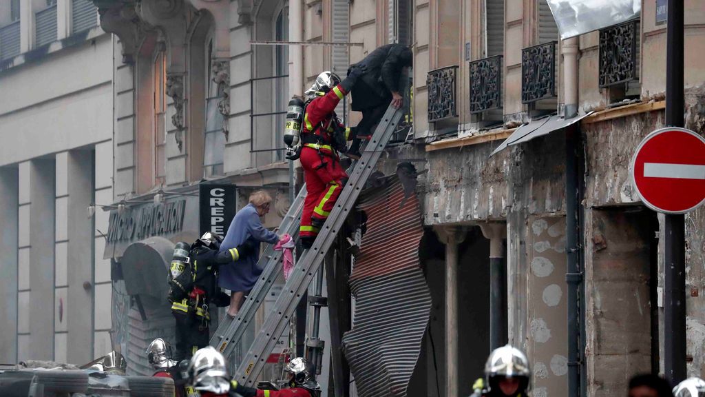 Una explosión en una panadería del centro de París deja 20 heridos
