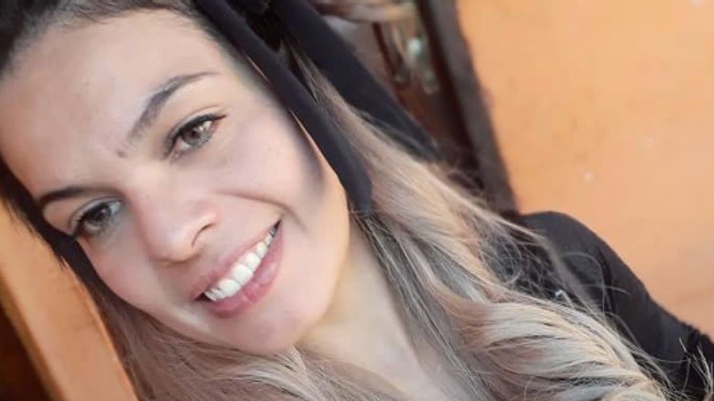 La Guardia Civil interroga a los vecinos de Romina Núñez, la joven desaparecida en Lanzarote