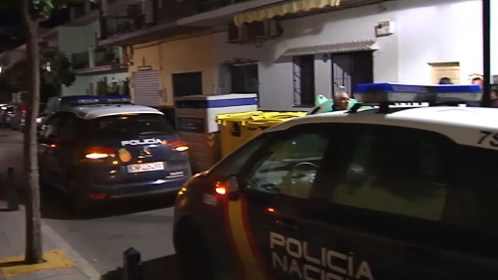El hijo de la mujer asesinada en Fuengirola logró escapar malherido y pedir ayuda
