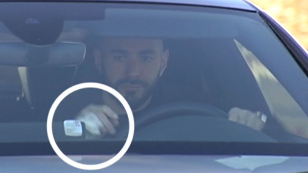 Benzema podría perder hasta 6 puntos del carnet de conducir tras su última imprudencia al volante