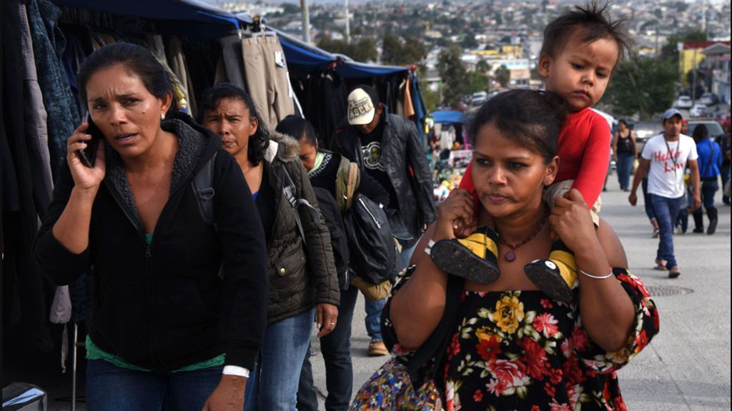 Una nueva caravana de inmigrantes parte desde Honduras rumbo a EEUU