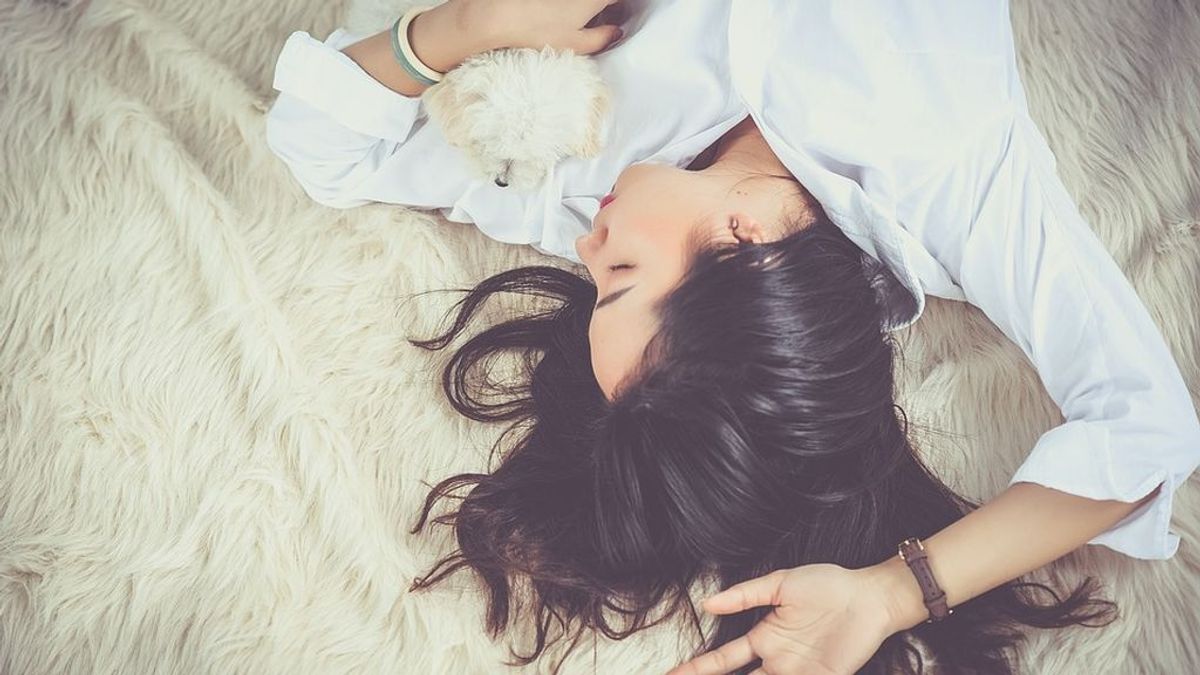 Ojo con dormir menos (o más) de 6 horas: podría darte problemas de corazón