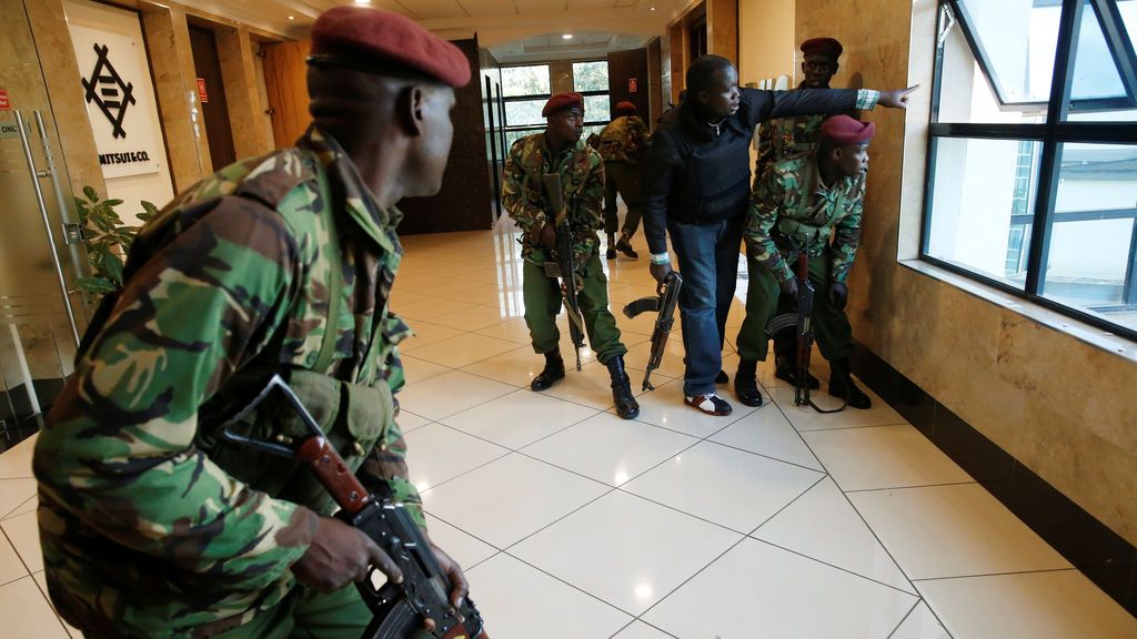 Una docena de muertos en el ataque a un hotel y un complejo de oficinas en Nairobi