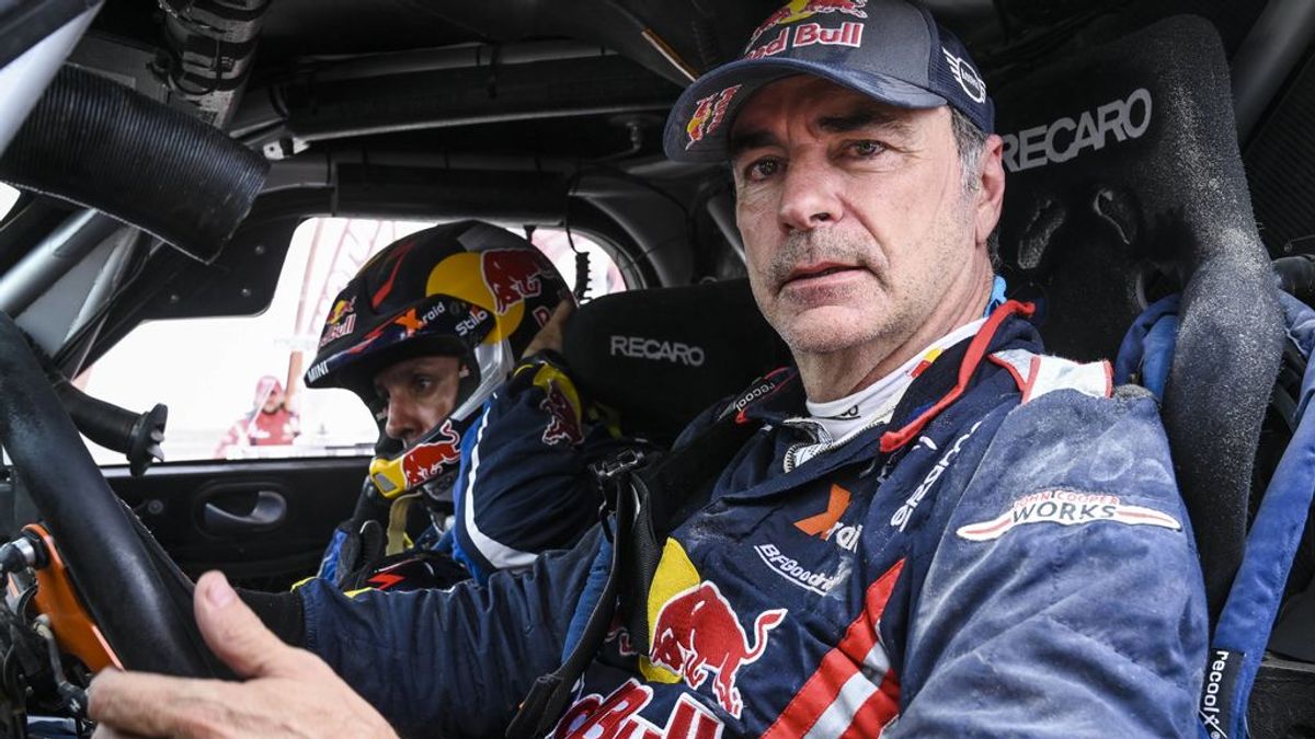 El mensaje de orgullo de Carlos Sainz hijo a su padre tras ganar la última etapa del Dakar El mensaje de orgullo de Carlos Sainz hijo a su padre tras ganar la última etapa del Dakar